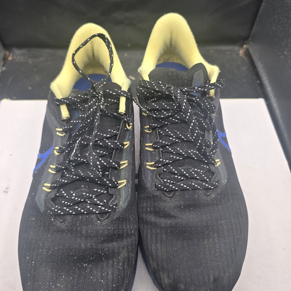 Nike Black and Yellow Men's Athletic‎ Shoes